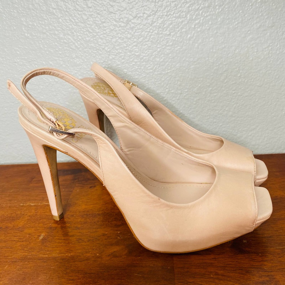 Vince Camuto cream leather sling back square peep toe heels (Size: 8)
